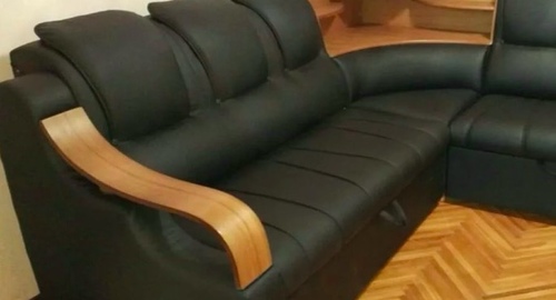 Перетяжка кожаного дивана. Новопавловск